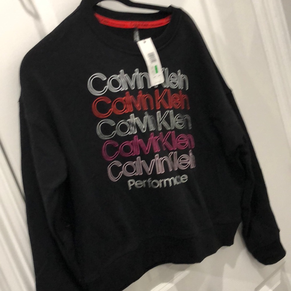 Calvin Klein NWT Women’s Large performance sweatshirt